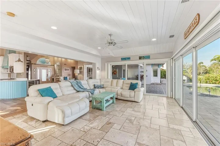 Sunroom / solarium with beverage cooler