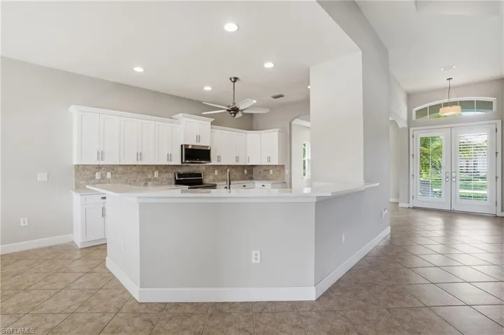 5672 Whispering Willow Way, Fort Myers, Florida 33908