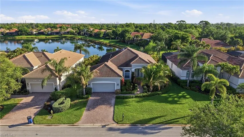 5672 Whispering Willow Way, Fort Myers, Florida 33908