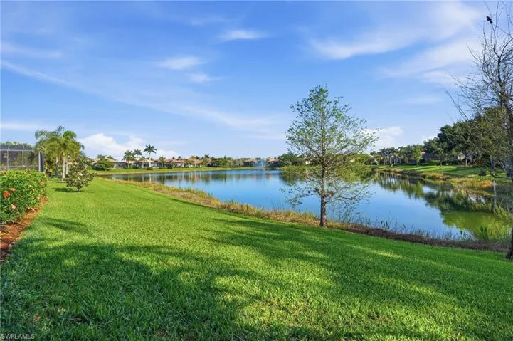 5672 Whispering Willow Way, Fort Myers, Florida 33908