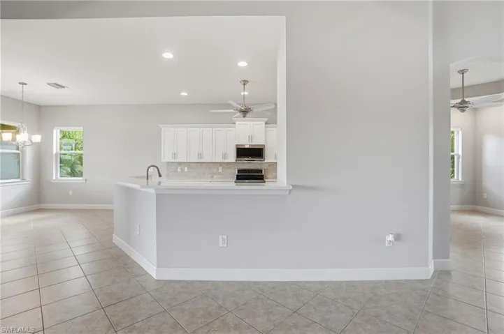 5672 Whispering Willow Way, Fort Myers, Florida 33908