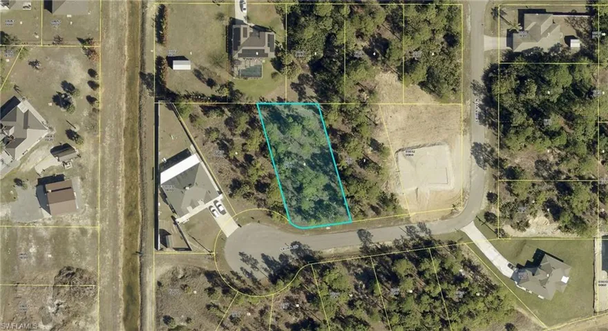 3012 Laura Ct, Lehigh Acres, Florida 33971