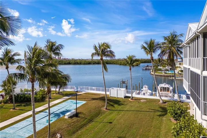 18092 San Carlos Blvd 915, Fort Myers Beach, Florida 33931