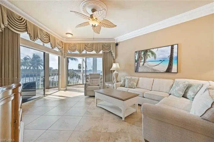 18092 San Carlos Blvd 915, Fort Myers Beach, Florida 33931