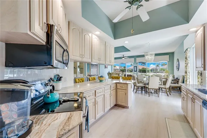3204 Benicia Ct, Naples, Florida 34109