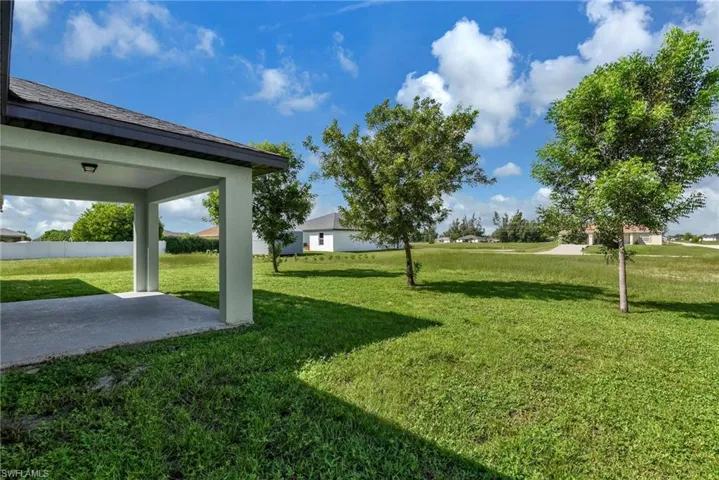 1736 Ne 1st Ave, Cape Coral, Florida 33909