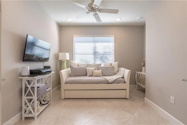 7686  Jacaranda  LN, Naples, FL 34114