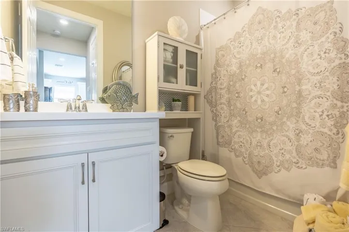 7686  Jacaranda  LN, Naples, FL 34114