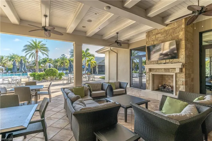 7686  Jacaranda  LN, Naples, FL 34114