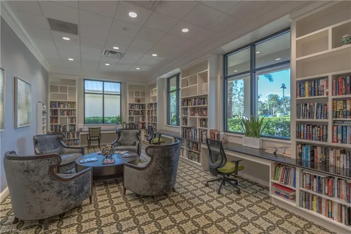7686  Jacaranda  LN, Naples, FL 34114