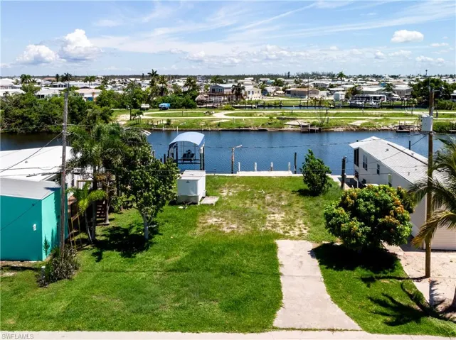 Better look at the waterfront lot