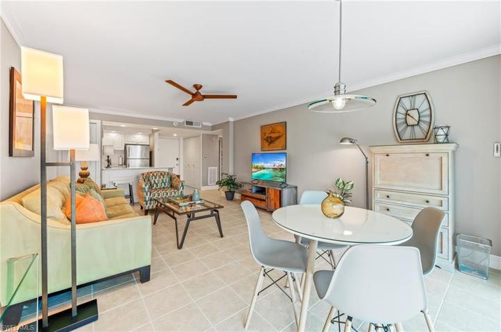 1  Bluebill  AVE, NAPLES, FL 34108