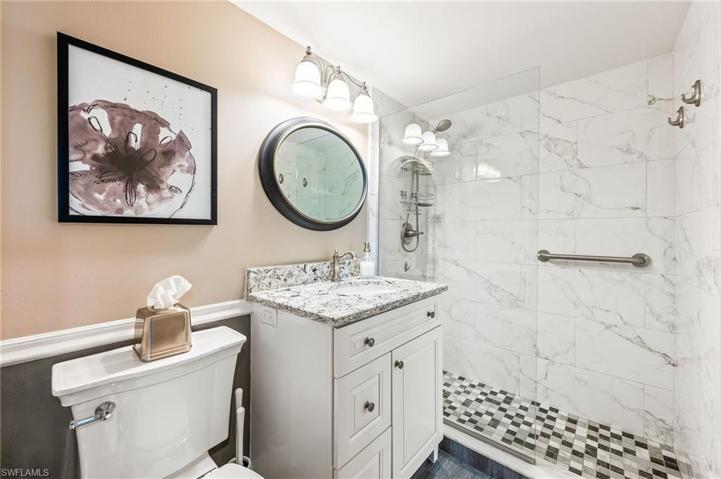 1  Bluebill  AVE, NAPLES, FL 34108