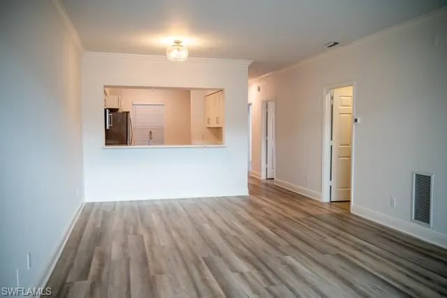 3235  Cypress Glen  WAY, Naples, FL 34109