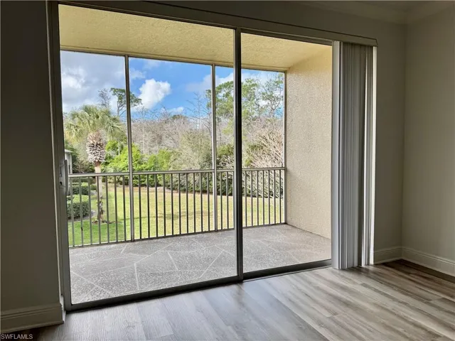 3235  Cypress Glen  WAY, Naples, FL 34109