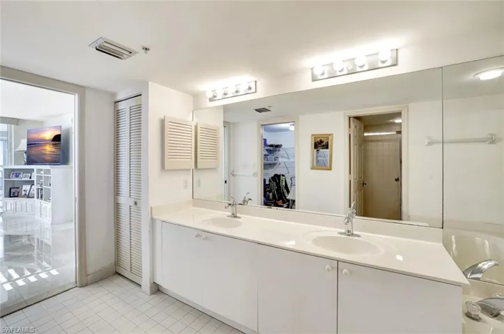 6573  MARISSA  LOOP, Naples, FL 34108