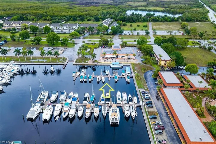525 Newport Dr, Other, Florida 34114