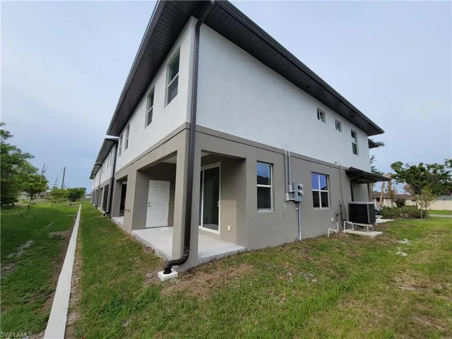 3517 SW Santa Barbara  PL, Cape Coral, FL 33914