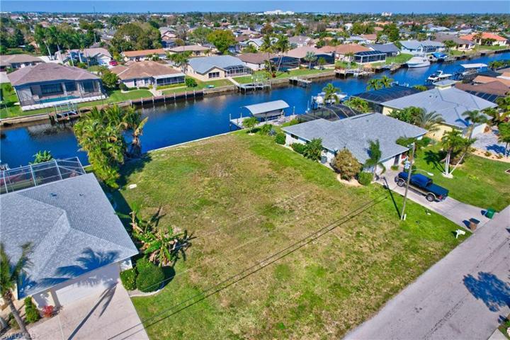 1206 SE 21st AVE, CAPE CORAL FL 33990