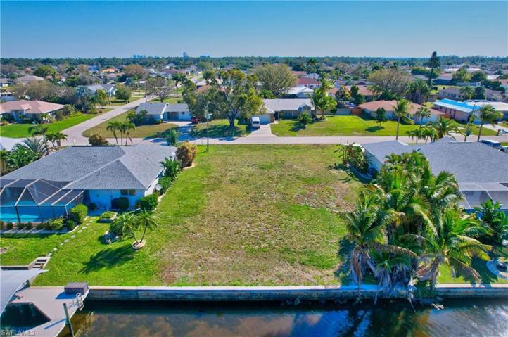 1206 SE 21st AVE, CAPE CORAL FL 33990