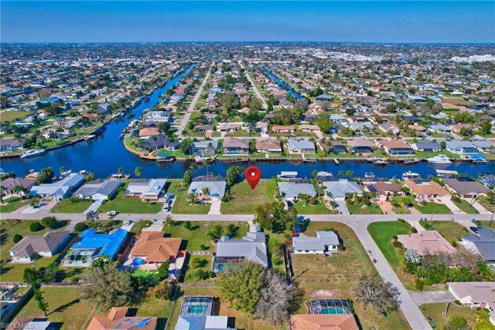 1206 SE 21st AVE, CAPE CORAL FL 33990