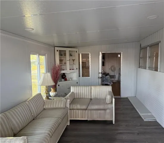 123 Flame Ln, North Fort Myers, Florida 33917