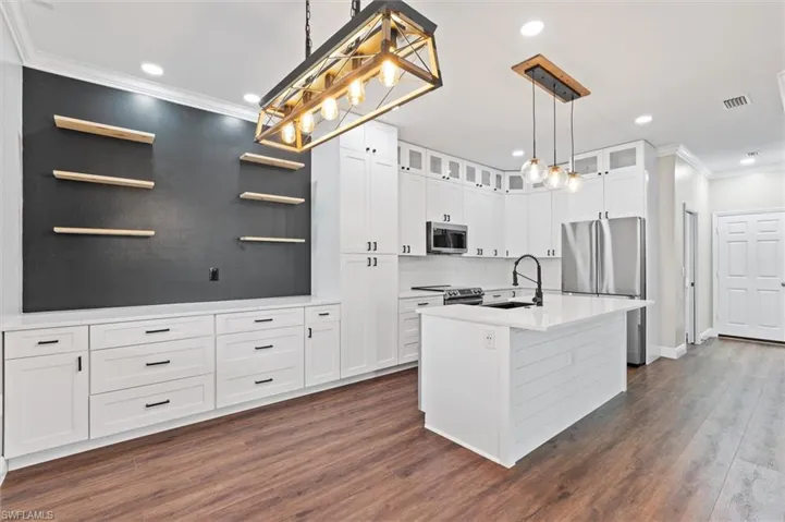 Fully Renovated Kitchen