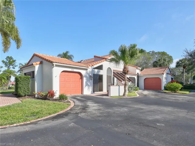 355 Bay Forest Dr 3a, Naples, Florida 34110
