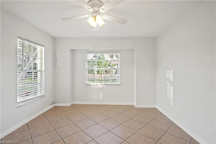 260 13th St Sw, Naples, Florida 34117