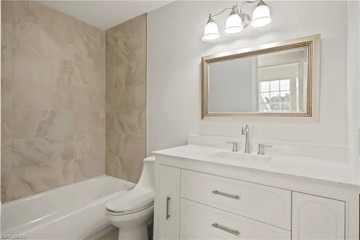 260 13th St Sw, Naples, Florida 34117