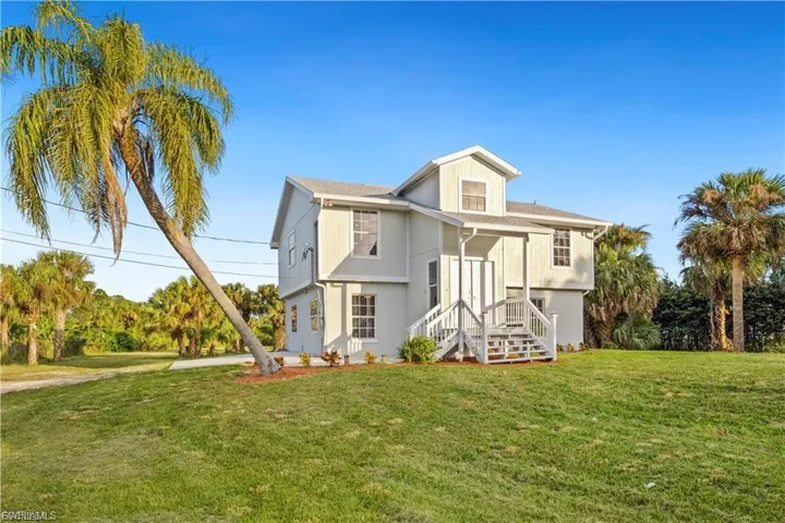 260 13th St Sw, Naples, Florida 34117