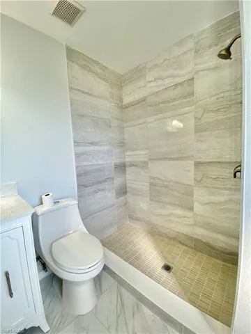 260 13th St Sw, Naples, Florida 34117