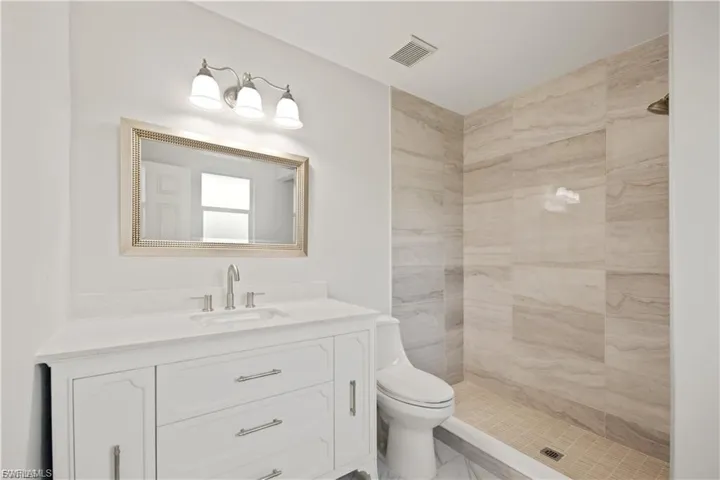 260 13th St Sw, Naples, Florida 34117
