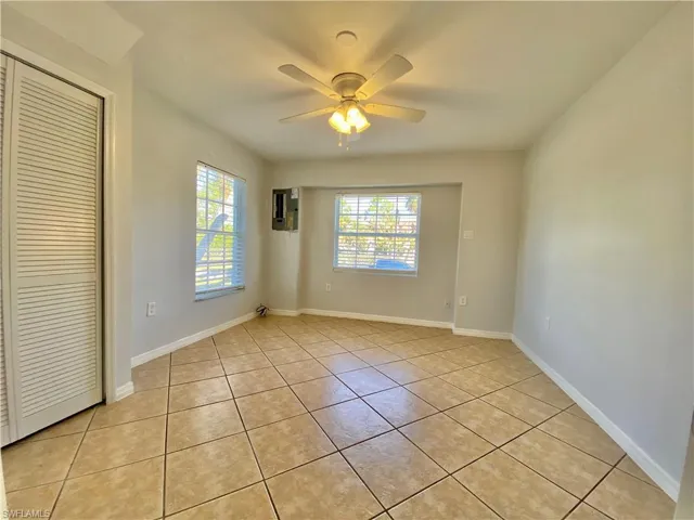 260 13th St Sw, Naples, Florida 34117