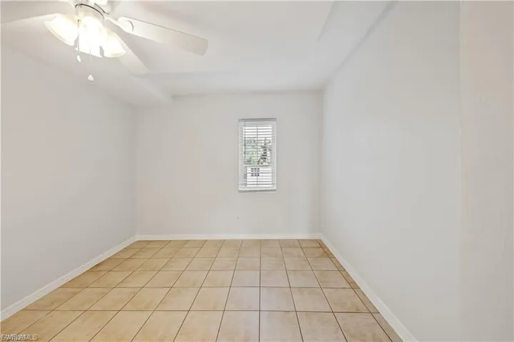 260 13th St Sw, Naples, Florida 34117