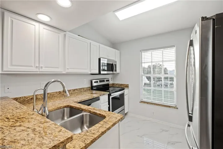 260 13th St Sw, Naples, Florida 34117