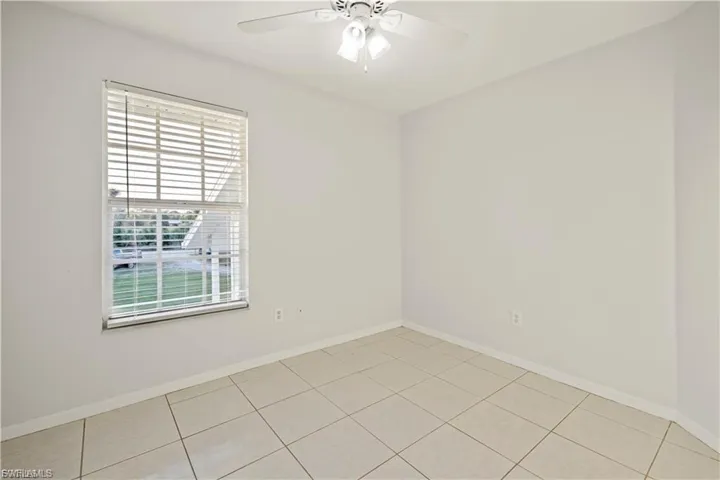 260 13th St Sw, Naples, Florida 34117