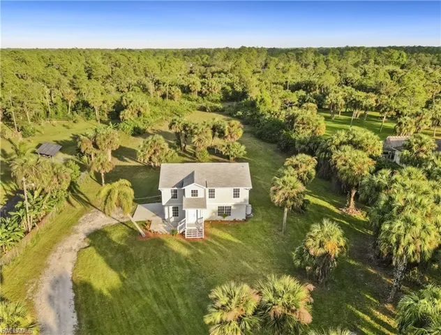 260 13th St Sw, Naples, Florida 34117