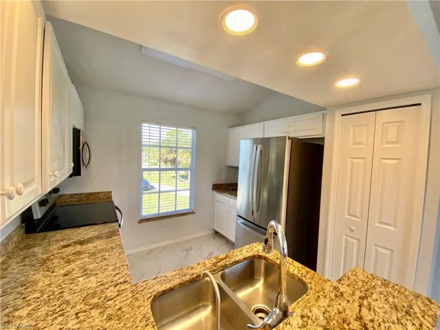 260 13th St Sw, Naples, Florida 34117
