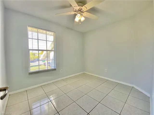 260 13th St Sw, Naples, Florida 34117