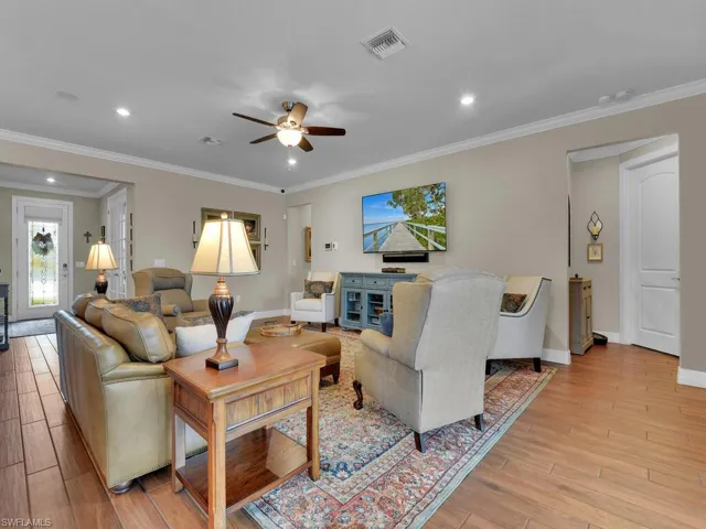 Split Bedroom Floor Plan