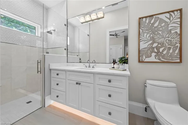 Guest suite bath