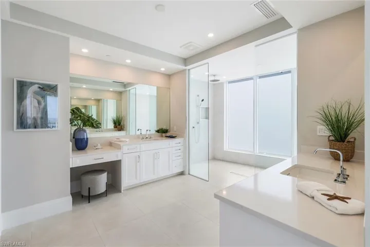Primary En Suite with double vanities