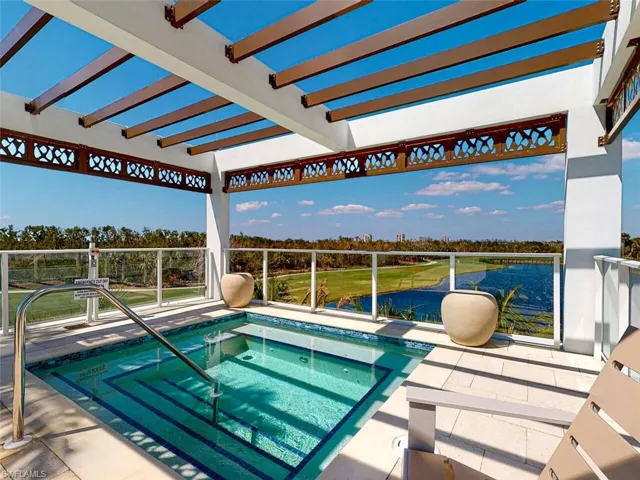 Trellis Covered Spa overlooking Lake