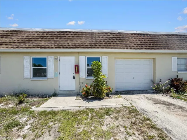 6617 Warwick Cir, Fort Myers, Florida 33919