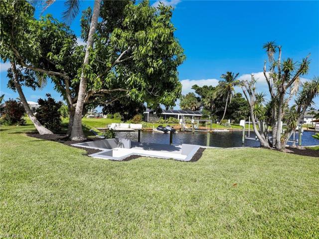 1101 Lorraine CT, CAPE CORAL FL 33904