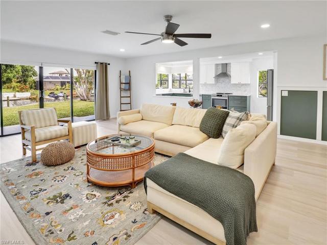 1101 Lorraine CT, CAPE CORAL FL 33904