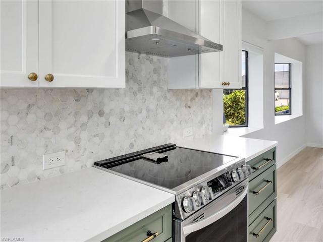 1101 Lorraine CT, CAPE CORAL FL 33904