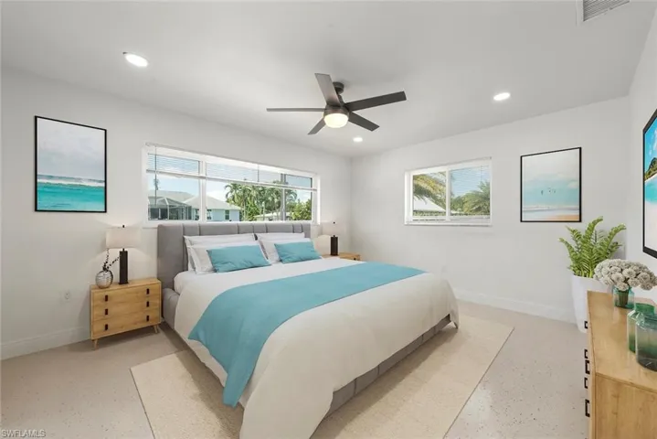 1040 Edgemere Dr, Fort Myers, Florida 33919