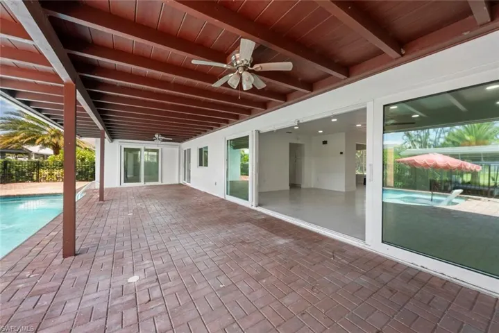 1040 Edgemere Dr, Fort Myers, Florida 33919